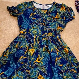Medium Lularoe Amelia